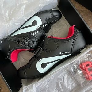 BRAND NEW Peleton Cycling Shoe
